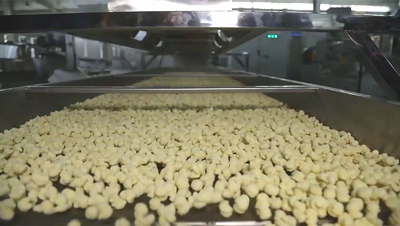 Línea de producción de snack de maíz inflado y snacks coextruido